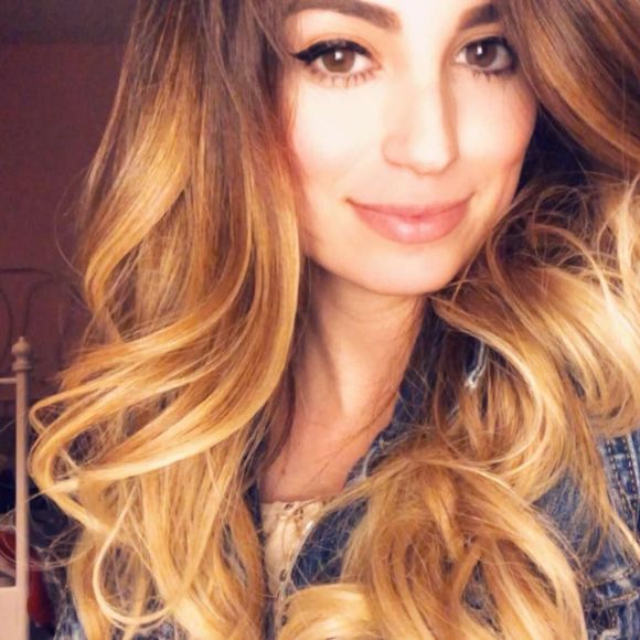 Meet your Posher, Claudia - Picture 1 of 1